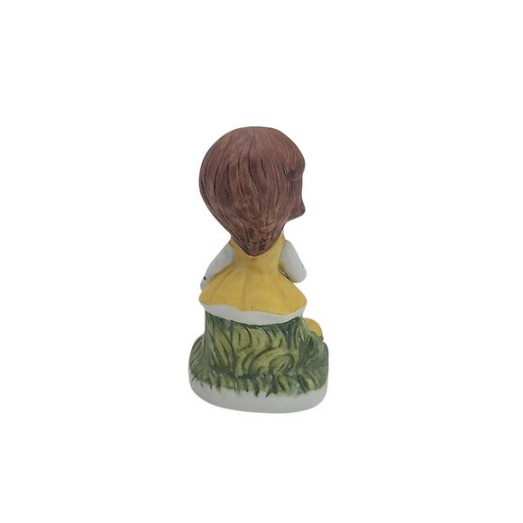 Vintage Ceramic Little Girl w/Brown Hair & Turtle Figurine Korea Hand Painted 4" - Picture 4 of 8